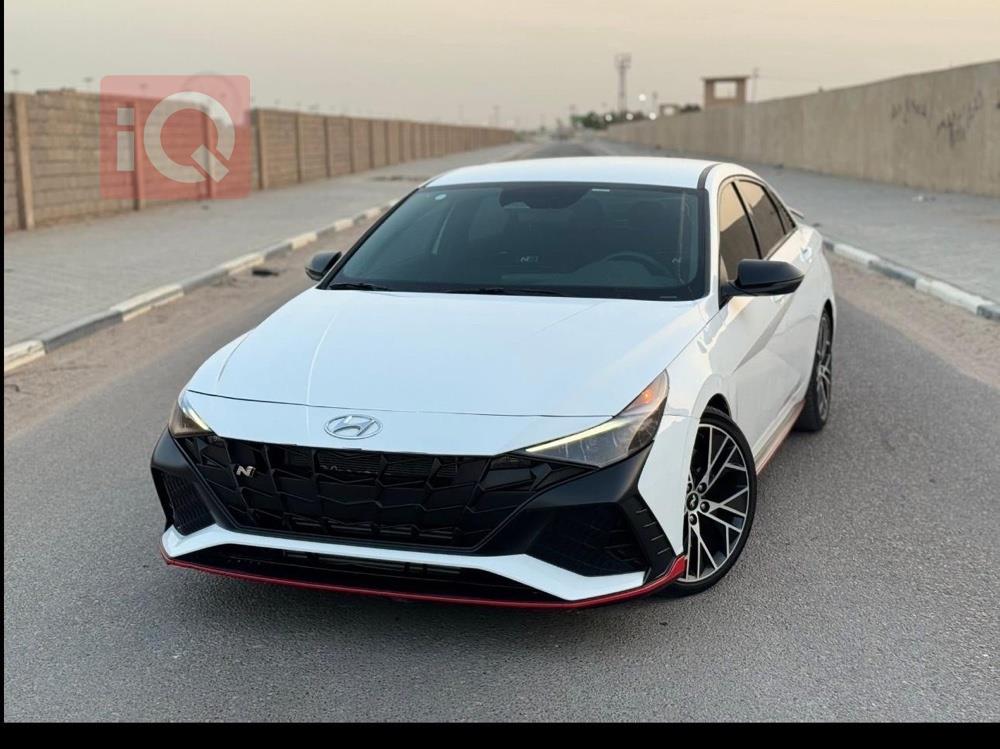 هیوندای ئەلەنترا